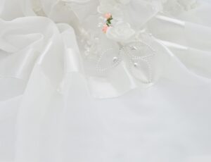 Esküvői ruha tengerparti esküvőhöz chiffon anyagból